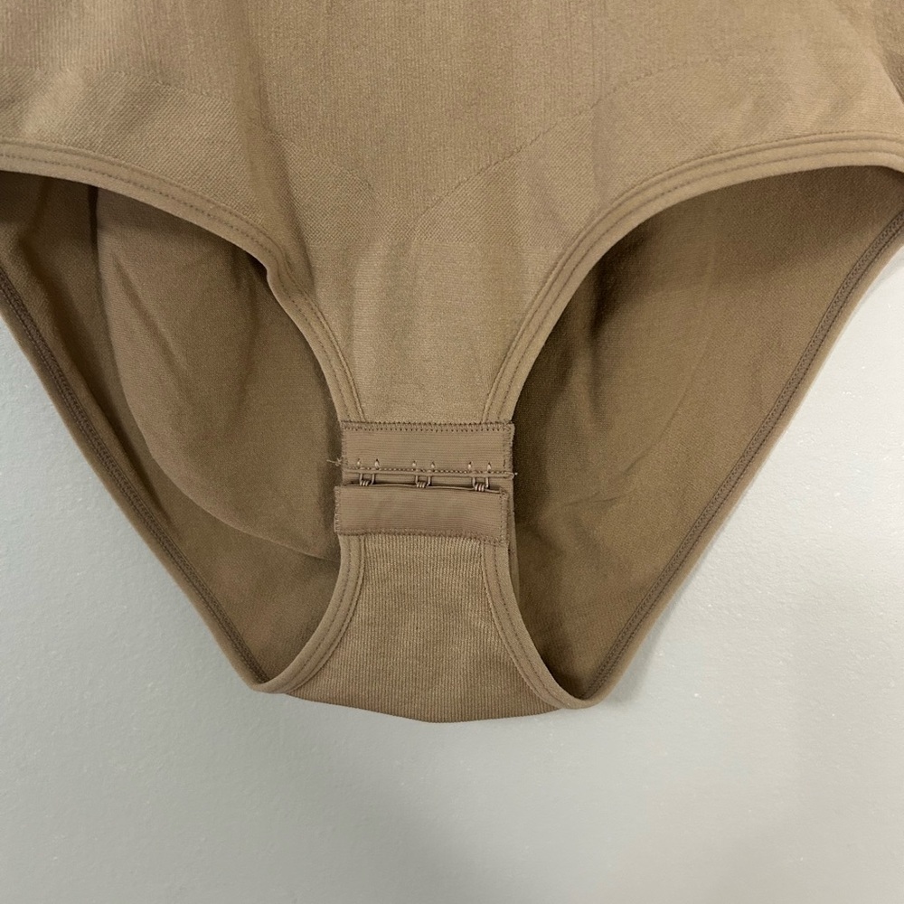 Women’s Dreamwear Tan "Love Your Curves" Body Shaper Bodysuit - Size L - Picture 4 of 8